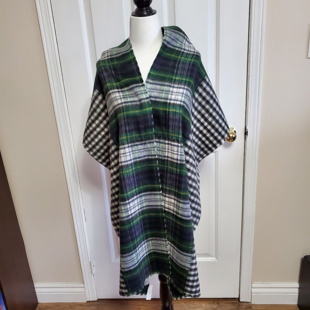 Etereo Oversized Plaid/Tartan-Style Reversible Scarf/Shawl/Wrap NWT